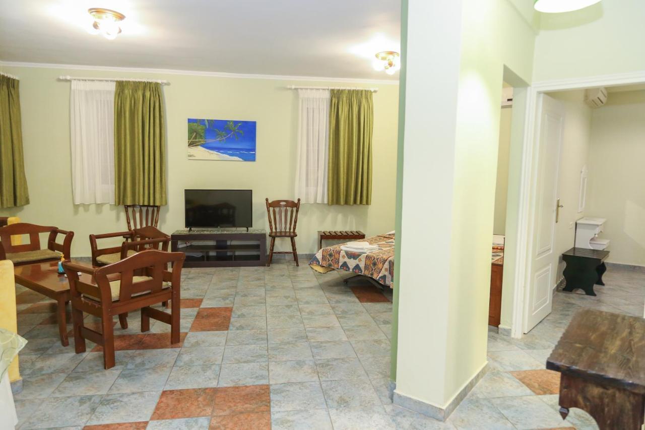 Heaven Apartments Agia Marina Dış mekan fotoğraf