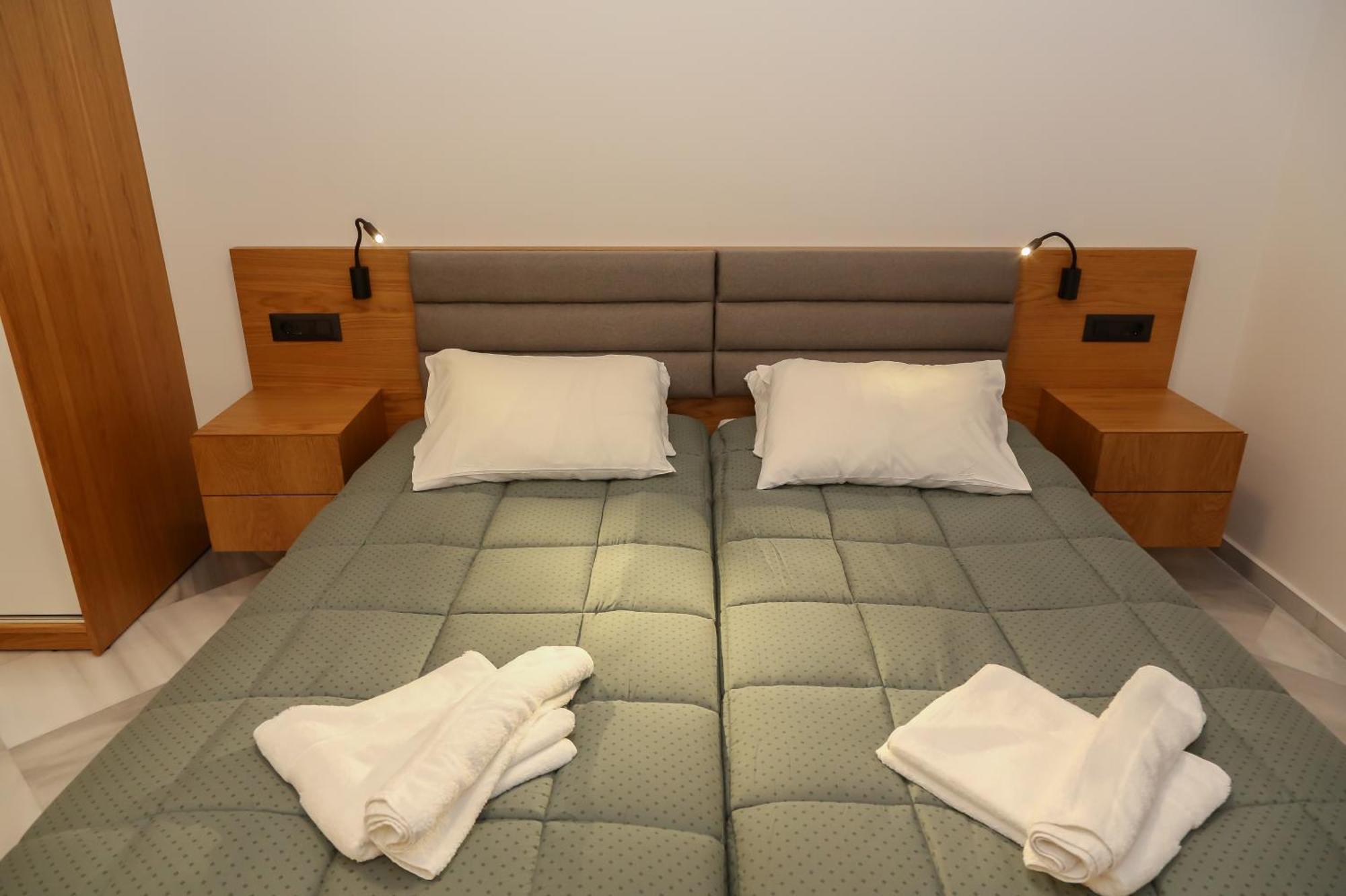 Heaven Apartments Agia Marina Dış mekan fotoğraf